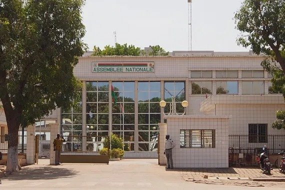 بوركينا فاسو تنقل صلاحيات الانتخابات لوزارة الإدارة الإقليمية