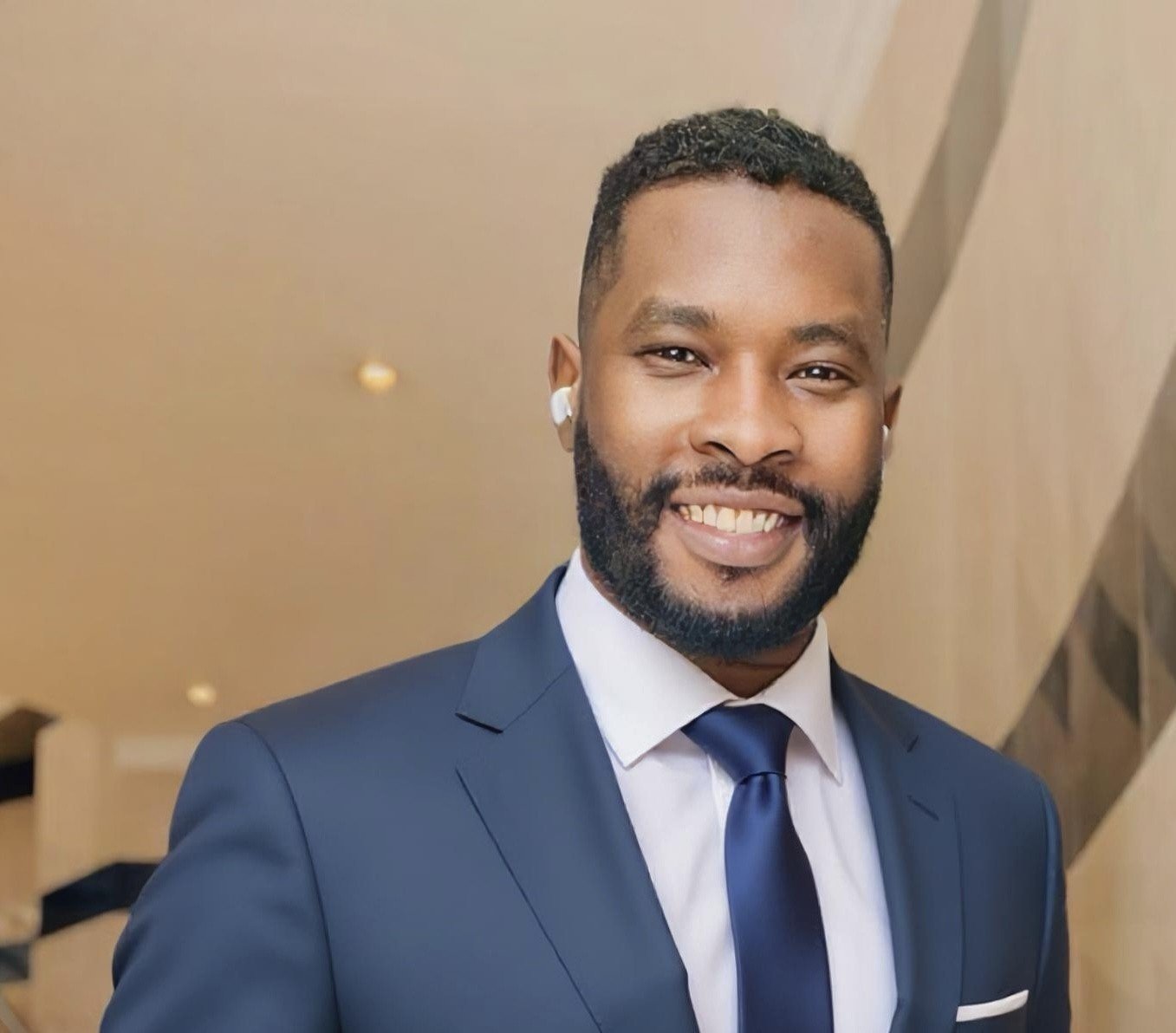 الاقتصاد السوداني: من شفا الإنهيار إلى مسارات التعافي وإعادة الإعمار